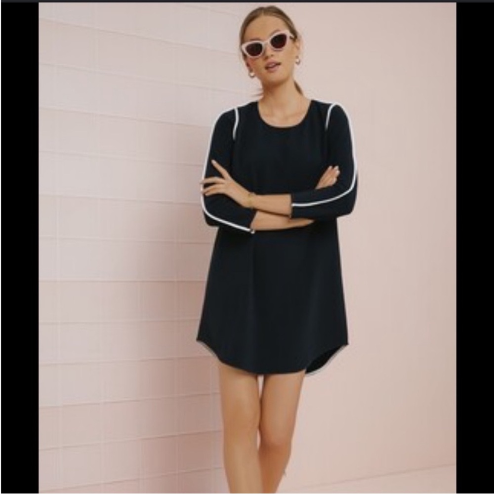 NWT Tuckernuck Navy Seamed Shift Dress Size M